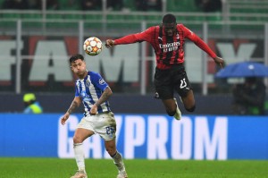  国际米兰锋线发威，客场轻取升班马斩获三分