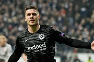  法兰克福客场逼平劲旅，德甲黑马持续制造惊喜