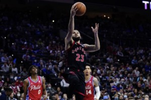  范弗里特关键三分猛龙加时险胜活塞保留季后赛