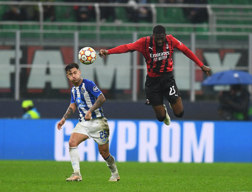  国际米兰锋线发威，客场轻取升班马斩获三分